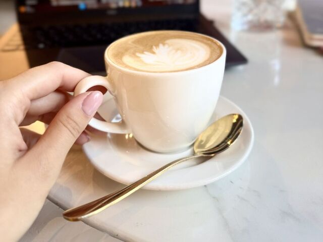 Утренний кофе превращается в дорогое удовольствие - PRIMPRESS, 10.11.2025