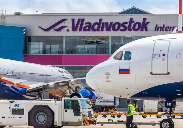 Циклон на Камчатке «отправил» два самолёта из Владивостока на запасные аэродромы - PRIMPRESS, 11.11.2025