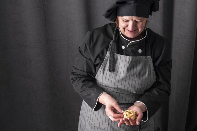 Кулинарный кризис во Владивостоке: поваров ищут, но не находят - PRIMPRESS, 19.11.2025