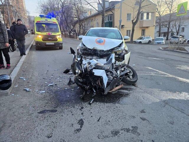 Первые жертвы: жёсткое ДТП с мотоциклистом произошло во Владивостоке - PRIMPRESS, 31.03.2026