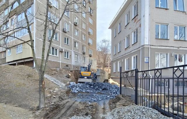 Более 500 метров подпорных стен приводят в порядок во Владивостоке Более 500 метров подпорных стен приводят в порядок во Владивостоке - PRIMPRESS, 14.04.2026