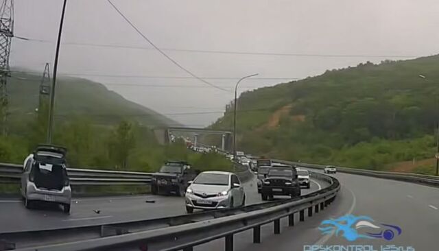 ДТП на объездной трассе спровоцировало многокилометровую пробку во Владивостоке - PRIMPRESS, 04.06.2026