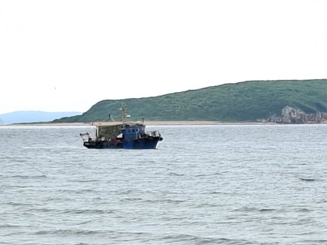 Жители острова Попова пожаловались на траление в бухте Пограничной - PRIMPRESS, 23.07.2026