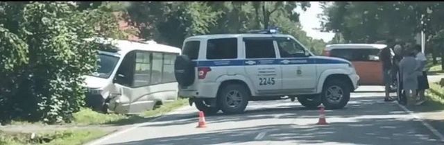 Внедорожник врезался в пассажирский автобус в Уссурийске: травмирован ребёнок - PRIMPRESS, 29.07.2026