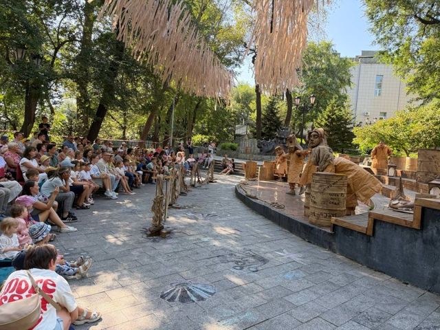 Приморский театр кукол открыл сезон спектаклем под открытым небом - PRIMPRESS, 05.09.2026