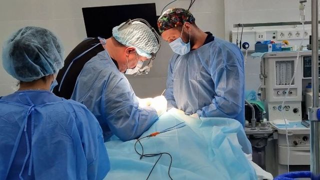 Детские качели обернулись тяжёлым переломом для девочки в Приморье - PRIMPRESS, 07.09.2026