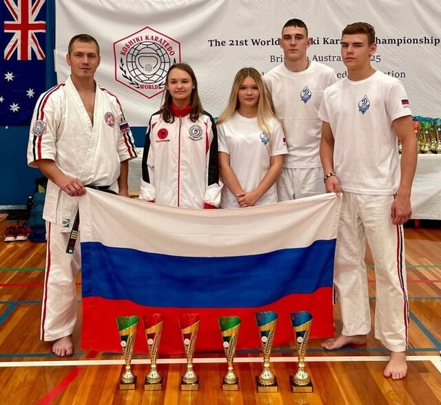 Восемь медалей завоевали алтайские каратисты на чемпионате и первенстве мира Восемь медалей завоевали алтайские каратисты на чемпионате и первенстве мира - Катунь 24 — новости Барнаула и Алтайского края, 22.10.2025