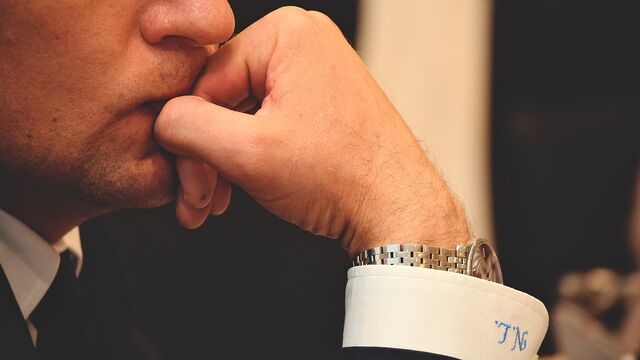 В Нижегородской области приостановили указ о размере единовременных поощрений чиновникам, который подписывали в сентябре 2022 года. В нем были прописаны следующие премии: В Нижегородской области приостановили указ о размере единовременных поощрений чиновникам, который подписывали в сентябре 2022 года. В нем были прописаны следующие премии: - NewsNN.ru | Новости Нижнего Новгорода, 01.11.2025