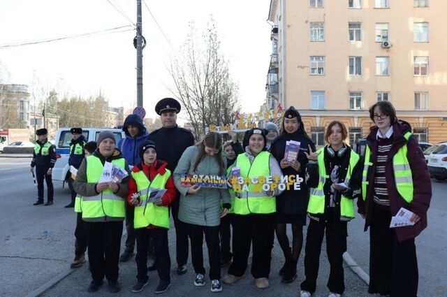 Интерактивные занятия по безопасности проводят для юных пешеходов Барнаула - ТОЛК, 22.10.2025