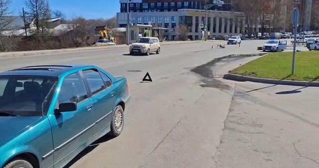 Иномарка сбила мужчину на электровелосипеде на улице Родионова - Региональное информационное агентство «Время Н», 15.04.2026