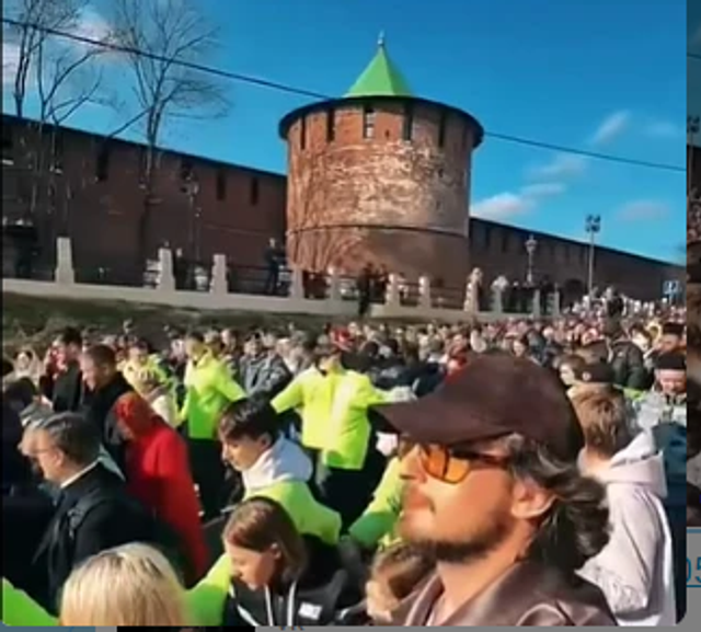 Американский журналист Такер Карлсон показал Крестный ход в Нижнем Новгороде - Региональное информационное агентство «Время Н», 16.04.2026