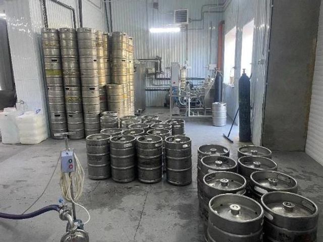 В Копейске полицейские накрыли нелегальный пивной завод - Южноуральская панорама, 25.08.2026