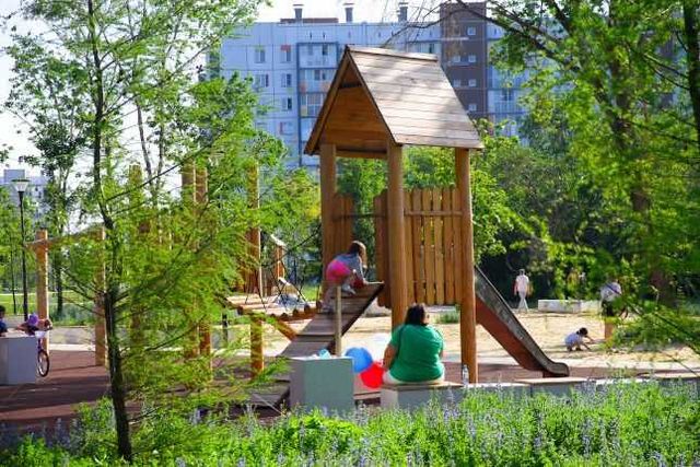 Депутаты ЗСО поддержали инициативы губернатора по поддержке семей с детьми - Южноуральская панорама, 29.10.2026