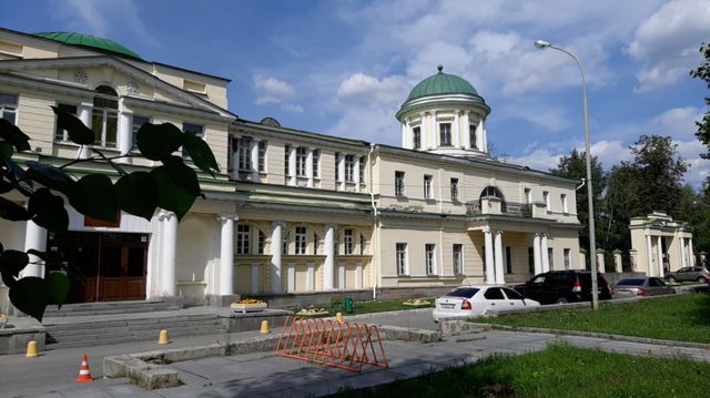 Разрушающуюся усадьбу Харитоновых-Расторгуевых передали в собственность Свердловской области - 66.ru — Городской портал Екатеринбурга, 08.09.2026