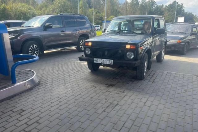 Женщина с пистолетом на уральской заправке избежала наказания - 66.ru — Городской портал Екатеринбурга, 19.09.2026