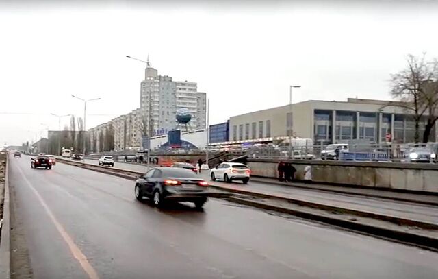 Мэр Воронежа Сергей Петрин рассказал об открытии движения по второй части эстакады на улице Остужева - Леди.Врн, 17.11.2025