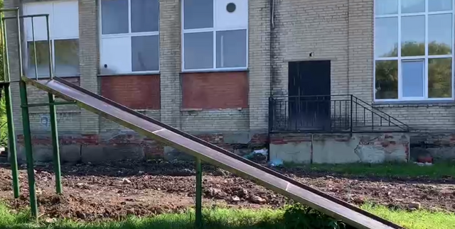 Школа в Вахрушево не готова к первому сентября: опасности для учеников - Информационное агентство «Урал-пресс-информ», 31.08.2025