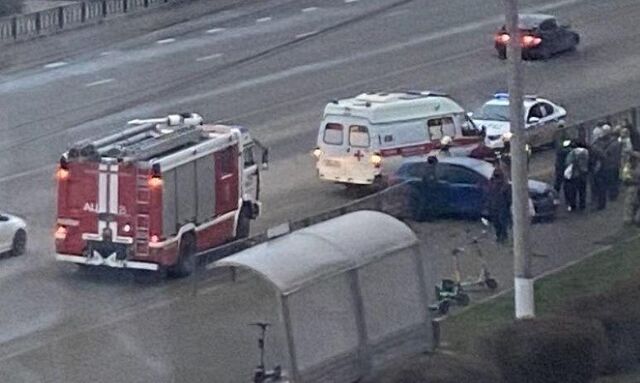 В Магнитогорске водитель иномарки протаранил ограждение из-за ухудшения самочувствия - Информационное агентство «Урал-пресс-информ», 04.04.2026