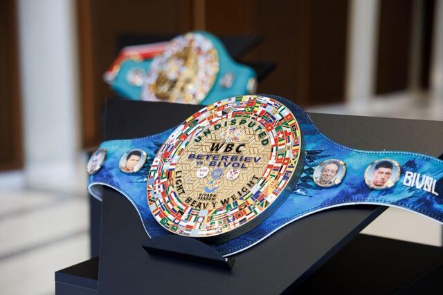 В Екатеринбург доставили все чемпионские пояса Дмитрия Бивола - Информационное агентство «Урал-пресс-информ», 16.04.2026