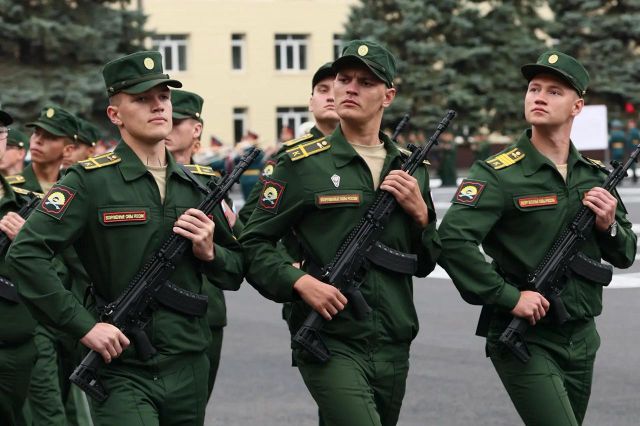 В Челябинске в День танкиста торжественно открыто возрожденное танковое училище (фото) - Информационное агентство «Урал-пресс-информ», 13.09.2026