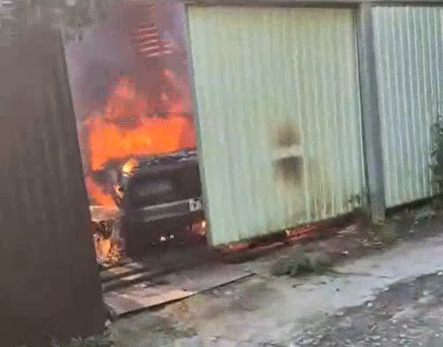 Жилой дом горит в Советском районе Нижнего Новгорода - Лента новостей НТА-Приволжье, 26.07.2025
