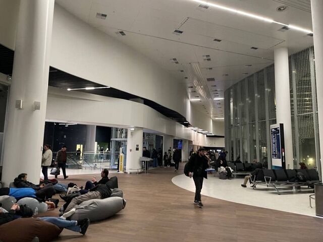 1 тыс. человек из нижегородского аэропорта уехали в Москву наземным транспортом - Лента новостей НТА-Приволжье, 23.02.2026