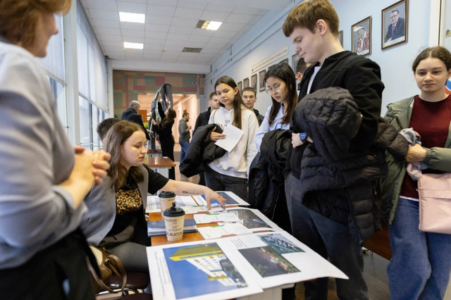 В Нижнем Новгороде прошел День строительной карьеры - Лента новостей НТА-Приволжье, 13.04.2026