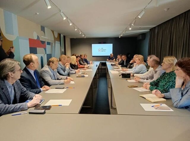 Эксперты обсудили отказ от наличной оплаты в транспорте - Лента новостей НТА-Приволжье, 17.04.2026