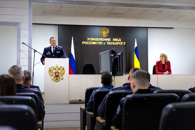 К начальнику Управления МВД Таганрога нагрянули с обысками - Новости Ростова-на-Дону - последние новости Ростова-на-Дону сегодня на 1rnd.ru, 21.11.2024