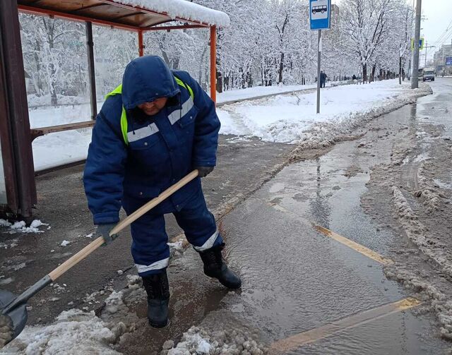 В Ростове для борьбы с непогодой выделили больше снегоуборочной техники - Новости Ростова-на-Дону - последние новости Ростова-на-Дону сегодня на 1rnd.ru, 04.02.2025