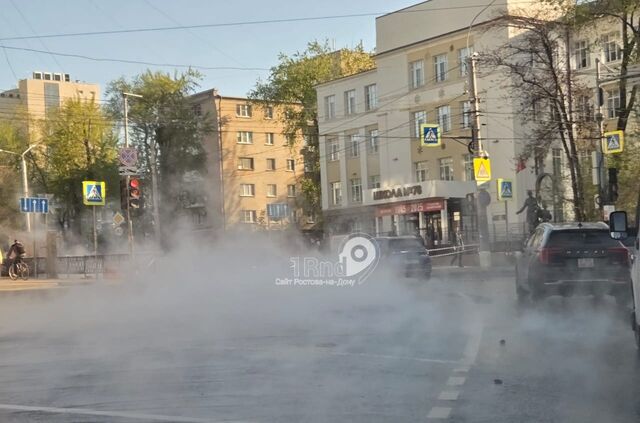 Центр Ростова затопило кипятком - Новости Ростова-на-Дону - последние новости Ростова-на-Дону сегодня на 1rnd.ru, 18.04.2025