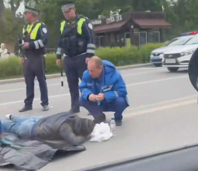 В Ростове 54-летний мужчина на пешеходном переходе угодил под колеса иномарки - Новости Ростова-на-Дону - последние новости Ростова-на-Дону сегодня на 1rnd.ru, 10.05.2025