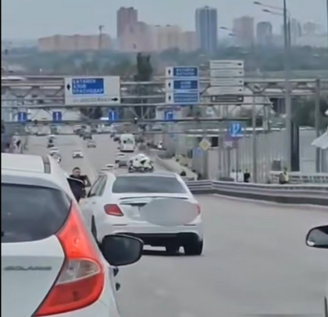 В Ростове наказали водителей свадебного кортежа за нарушения ПДД - Новости Ростова-на-Дону - последние новости Ростова-на-Дону сегодня на 1rnd.ru, 17.05.2025