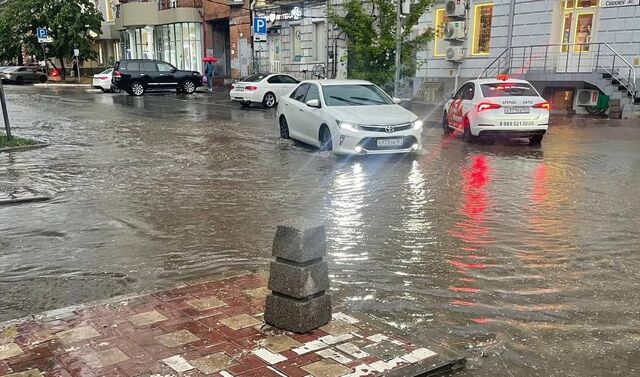 В Ростове ввели режим повышенной готовности из-за непогоды - Новости Ростова-на-Дону - последние новости Ростова-на-Дону сегодня на 1rnd.ru, 20.05.2025