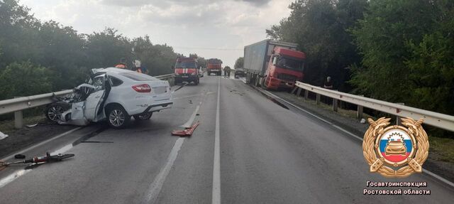 Лопнувшее колесо стало причиной смертельного ДТП на трассе Ростов — Ставрополь - Новости Ростова-на-Дону - последние новости Ростова-на-Дону сегодня на 1rnd.ru, 06.07.2025