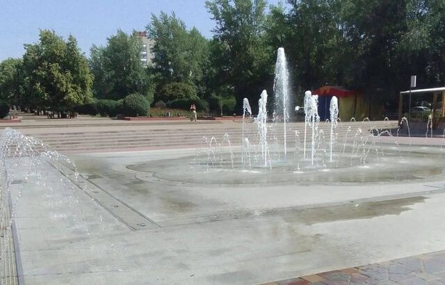 В Ростове после затянувшегося ремонта запустили фонтан на Аллее Роз - Новости Ростова-на-Дону - последние новости Ростова-на-Дону сегодня на 1rnd.ru, 13.07.2025