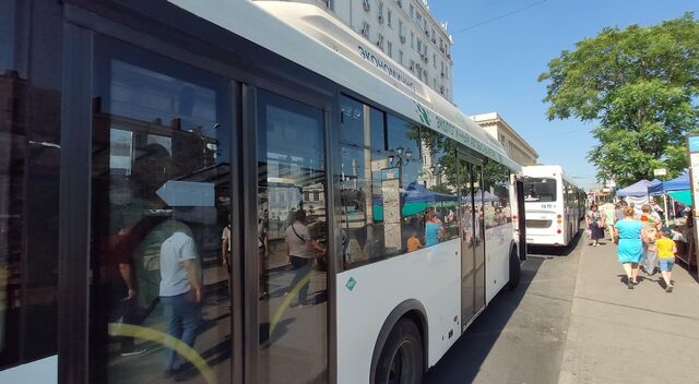 Водителям автобусов Ростова увеличили норму топлива, чтобы они не отключали кондиционеры - Новости Ростова-на-Дону - последние новости Ростова-на-Дону сегодня на 1rnd.ru, 15.07.2025