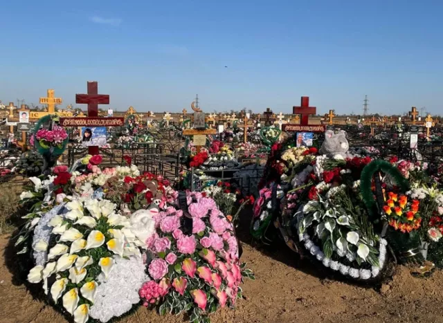В Волгодонске простились с погибшими в страшном ДТП подругами - Новости Ростова-на-Дону - последние новости Ростова-на-Дону сегодня на 1rnd.ru, 16.09.2025