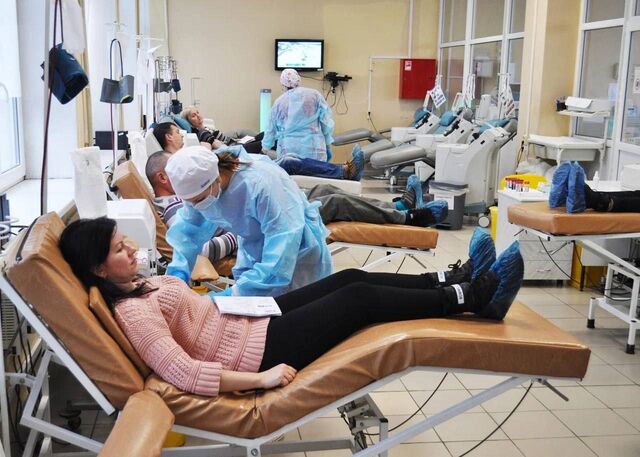 128 жителей Ростовской области удостоены звания «Почетный донор» 128 жителей Ростовской области удостоены звания «Почетный донор» - Новости Ростова-на-Дону - последние новости Ростова-на-Дону сегодня на 1rnd.ru, 07.11.2025