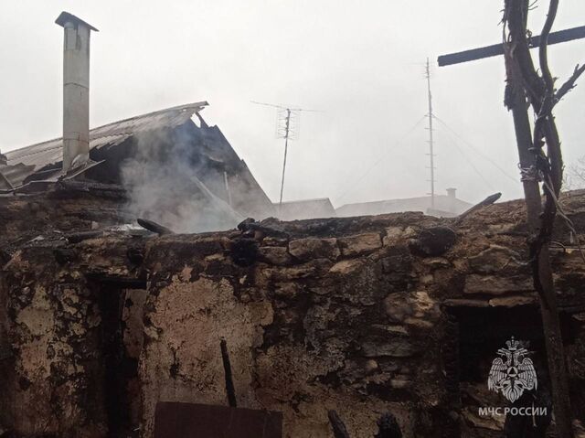 Соседи спасли пожилого мужчину при пожаре в селе Покровском - Новости Ростова-на-Дону - последние новости Ростова-на-Дону сегодня на 1rnd.ru, 17.11.2025