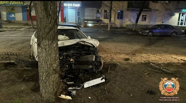 В Ростове водитель-подросток пострадал в ночном ДТП - Новости Ростова-на-Дону - последние новости Ростова-на-Дону сегодня на 1rnd.ru, 28.03.2026