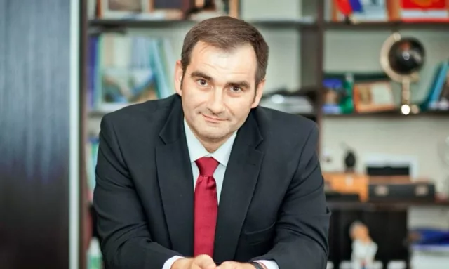 Экс-министр здравоохранения Ростовской области Юрий Кобзев возглавил центр реабилитации в Таганроге - Новости Ростова-на-Дону - последние новости Ростова-на-Дону сегодня на 1rnd.ru, 15.04.2026