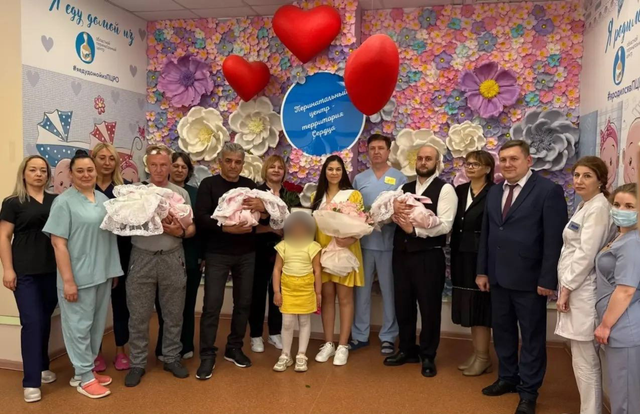 Редкое пополнение: в Таганроге выписали маму с тройней девочек - Новости Ростова-на-Дону - последние новости Ростова-на-Дону сегодня на 1rnd.ru, 16.04.2026