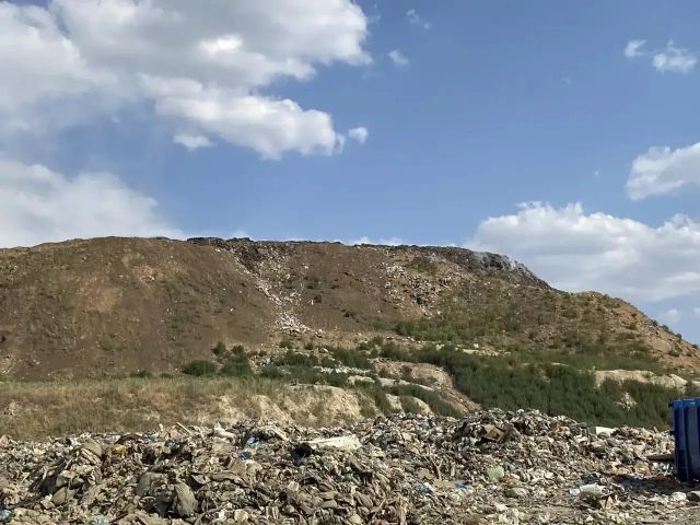 На полигоне в Шахтах площадь тления сократилась до 50 кв. м - Новости Ростова-на-Дону - последние новости Ростова-на-Дону сегодня на 1rnd.ru, 24.07.2026