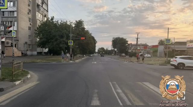 В Азове на пешеходном переходе сбили трехлетнего малыша: водитель скрылся с места ДТП В Азове на пешеходном переходе сбили трехлетнего малыша: водитель скрылся с места ДТП - Новости Ростова-на-Дону - последние новости Ростова-на-Дону сегодня на 1rnd.ru, 11.08.2026