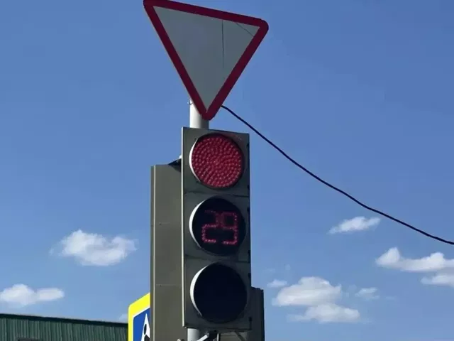 После урагана в Новочеркасске восстановили все 65 светофоров - Новости Ростова-на-Дону - последние новости Ростова-на-Дону сегодня на 1rnd.ru, 12.08.2026
