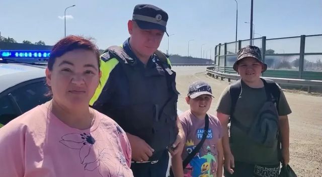 Не оставили в беде: как сотрудники ДПС помогли женщине с двумя детьми на трассе М‑4 - Новости Ростова-на-Дону - последние новости Ростова-на-Дону сегодня на 1rnd.ru, 22.08.2026