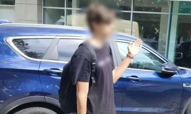 19-летний дончанин вместе с 7 тысячами рублей заработал уголовное дело: он подозревается в дропперстве - Новости Ростова-на-Дону - последние новости Ростова-на-Дону сегодня на 1rnd.ru, 08.09.2026