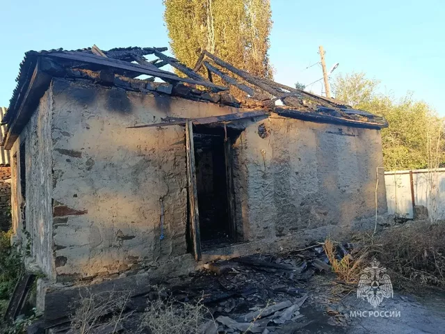 В Ростовской области при пожаре частного дома погиб пожилой мужчина - Новости Ростова-на-Дону - последние новости Ростова-на-Дону сегодня на 1rnd.ru, 19.09.2026