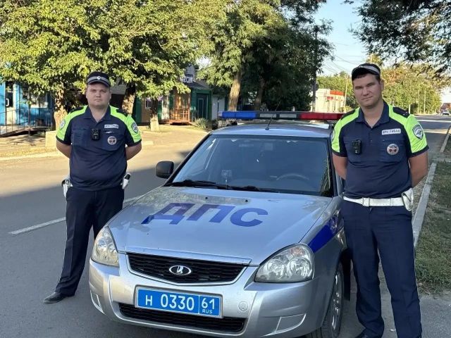 В Каменском районе инспекторы ДПС помогли двум девушкам, у которых сломалась машина - Новости Ростова-на-Дону - последние новости Ростова-на-Дону сегодня на 1rnd.ru, 22.09.2026
